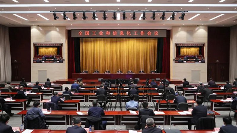 企业管理软件定制：企业成长的智能伙伴